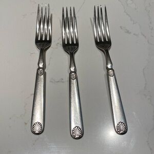 1847 Rogers Bros silver plated forks (x3) with shell/sultana pattern.